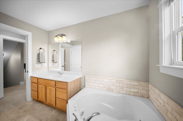 863 Cedar Woods Trail, Muskegon, MI 49441