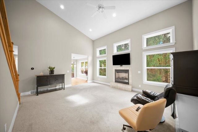 863 Cedar Woods Trail, Muskegon, MI 49441