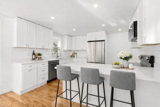 925 Washington Street, Franklin, MA 02038