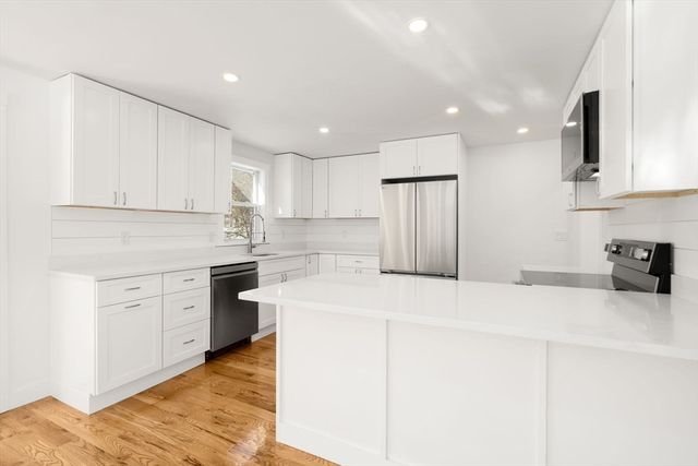 925 Washington Street, Franklin, MA 02038