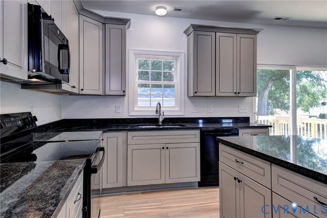 321 Pointers Dr, West Point, VA 23181