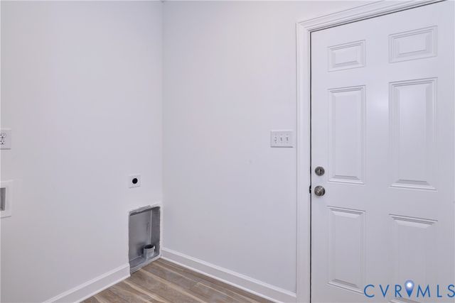 321 Pointers Dr, West Point, VA 23181