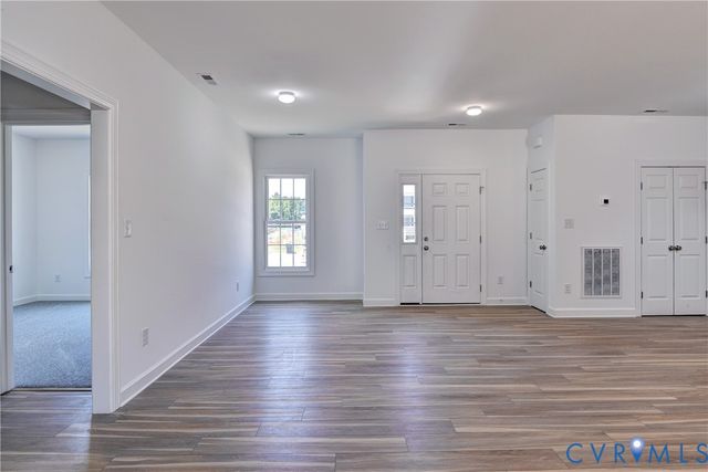 321 Pointers Dr, West Point, VA 23181