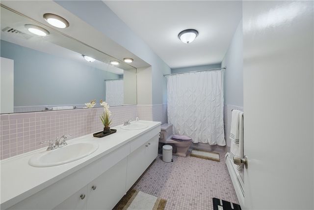 27 West River Parkway, North Providence, RI 02904