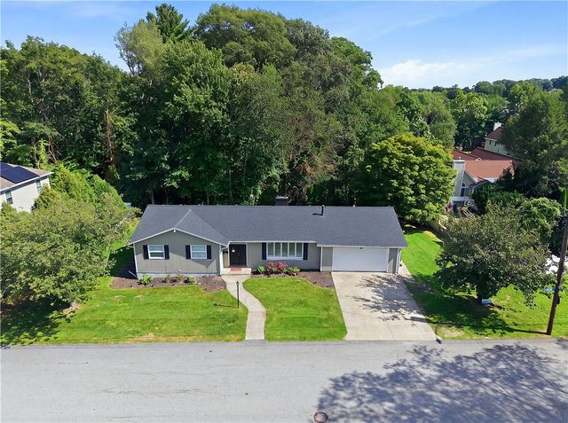 27 West River Parkway, North Providence, RI 02904