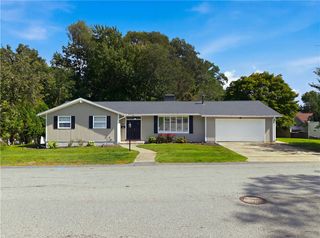 27 West River Parkway, North Providence, RI 02904