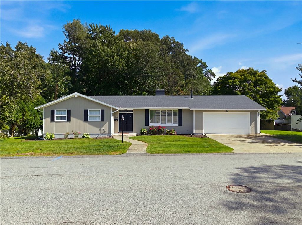 27 West River Parkway, North Providence, RI 02904