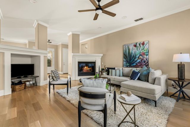 797 Grandview Dr, Auburn, CA 95603