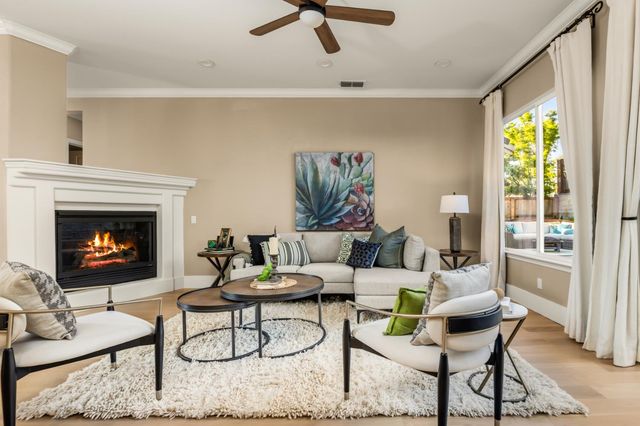 797 Grandview Dr, Auburn, CA 95603