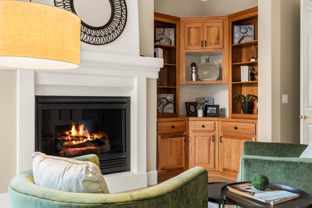 797 Grandview Dr, Auburn, CA 95603