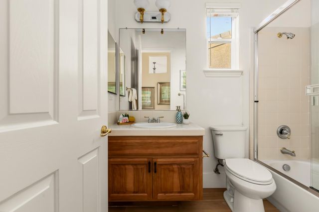 797 Grandview Dr, Auburn, CA 95603