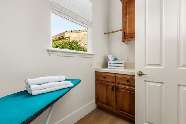 797 Grandview Dr, Auburn, CA 95603