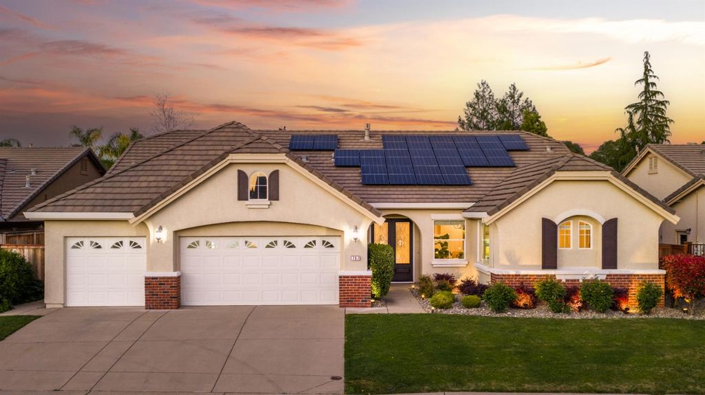 797 Grandview Dr, Auburn, CA 95603