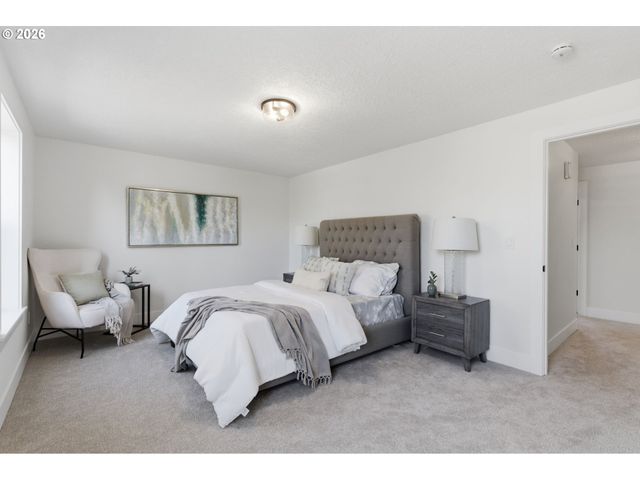 3434 Se ROCKWOOD St, Milwaukie, OR 97222