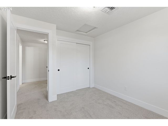 3434 Se ROCKWOOD St, Milwaukie, OR 97222