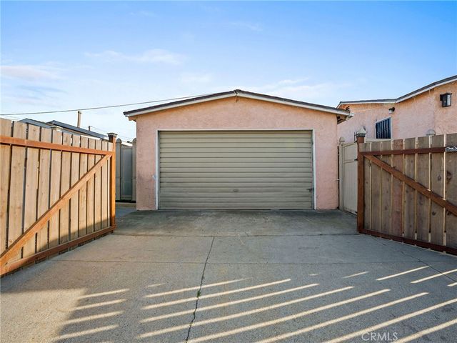 12400 S Wilmington, Compton, CA 90222