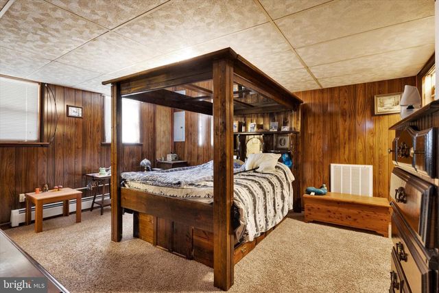 24 TULIP LN, Fleetwood, PA 19522