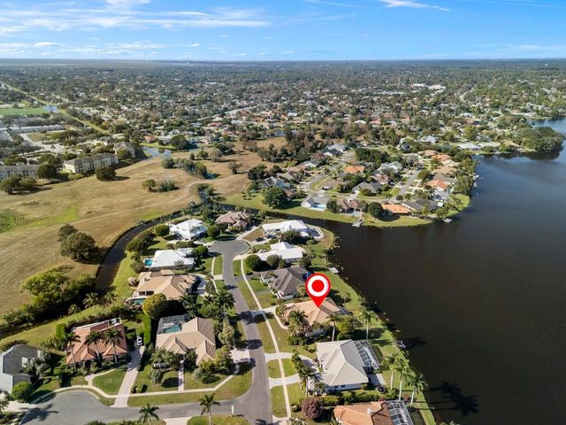2054 Henley Place, Wellington, FL 33414