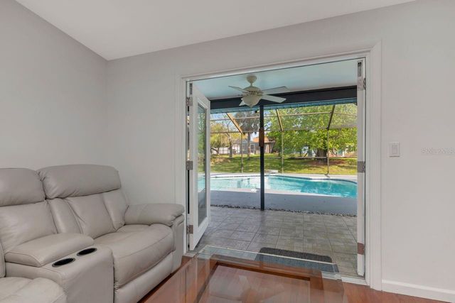 435 LAKEVIEW DRIVE, Oldsmar, FL 34677