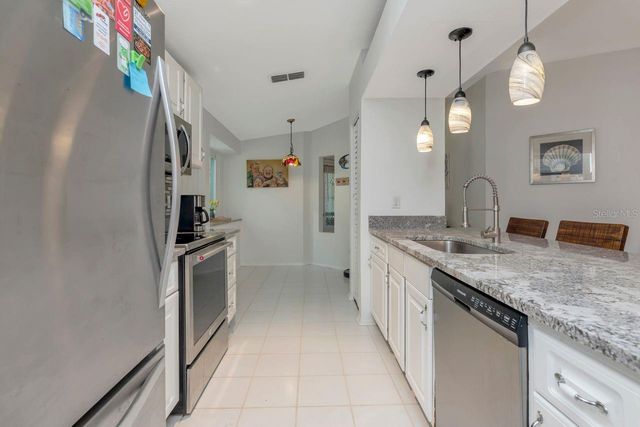 435 LAKEVIEW DRIVE, Oldsmar, FL 34677