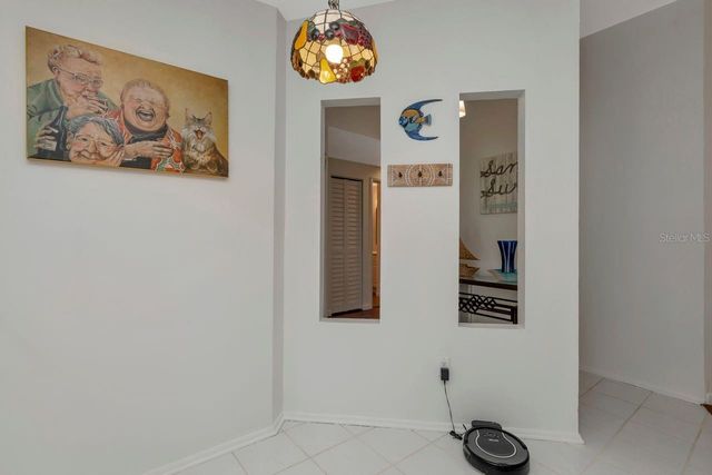 435 LAKEVIEW DRIVE, Oldsmar, FL 34677