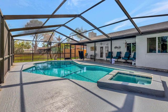 435 LAKEVIEW DRIVE, Oldsmar, FL 34677