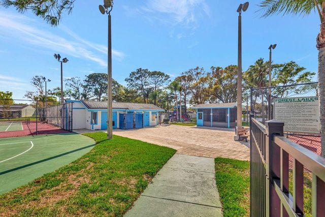 435 LAKEVIEW DRIVE, Oldsmar, FL 34677