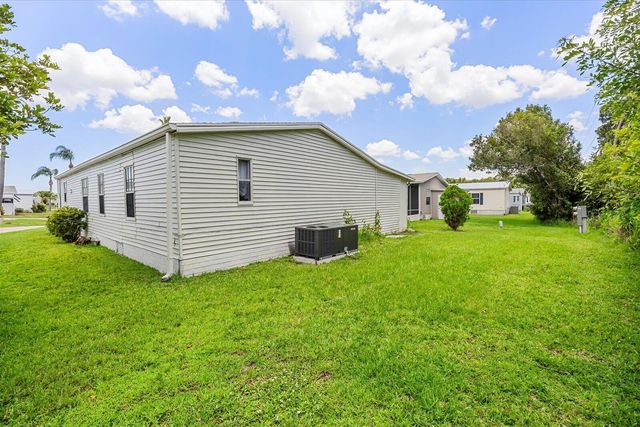 202 Sandy Bottom Place A-09, Fort Pierce, FL 34982