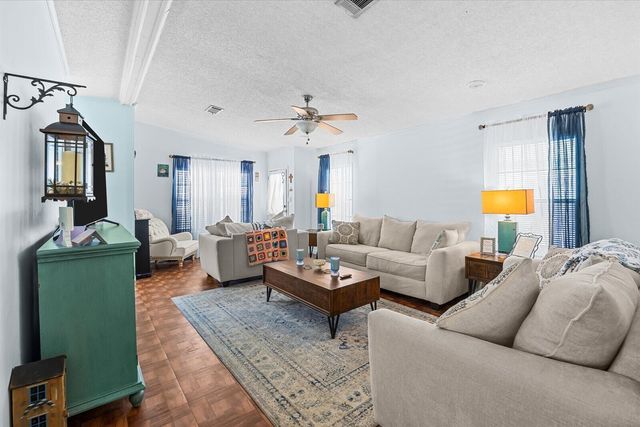 202 Sandy Bottom Place A-09, Fort Pierce, FL 34982