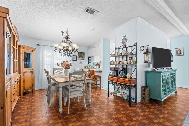 202 Sandy Bottom Place A-09, Fort Pierce, FL 34982