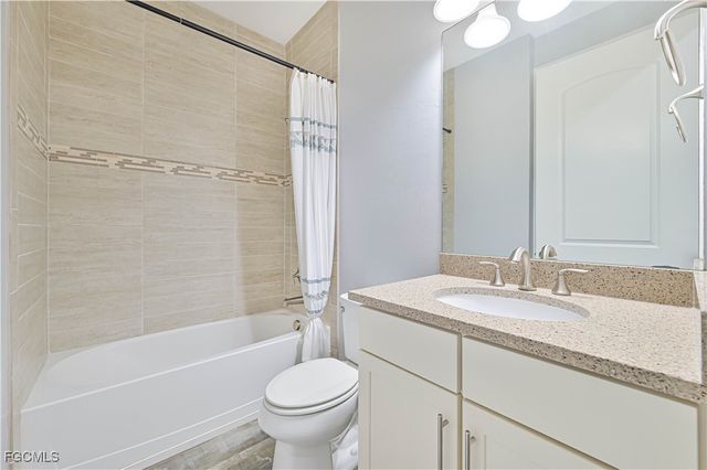 14589 Laguna DR, Fort Myers, FL 33908