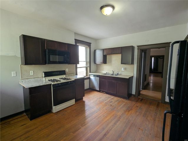 4672 Tennessee Avenue 2F, St Louis, MO 63111