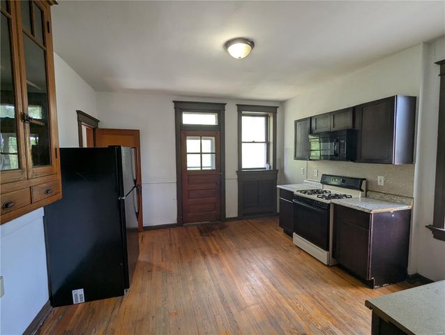4672 Tennessee Avenue 2F, St Louis, MO 63111