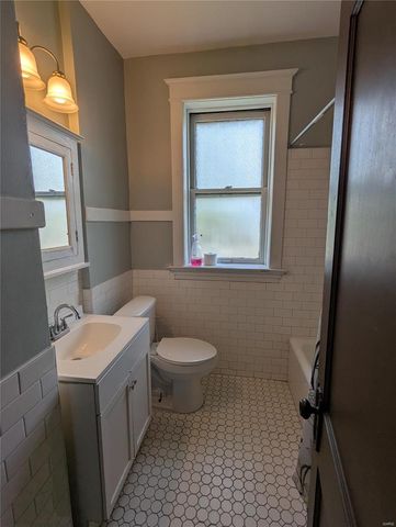 4672 Tennessee Avenue 2F, St Louis, MO 63111