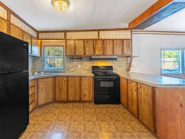 2571 Lilac Lane, Sycamore, IL 60178