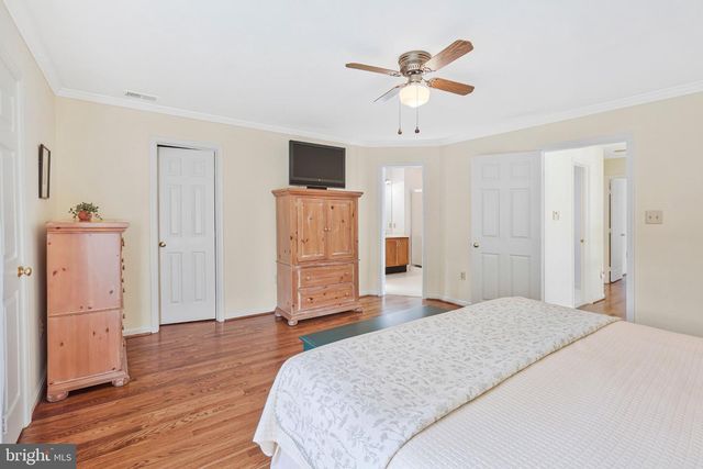 1451 CEDAR AVE, Mclean, VA 22101