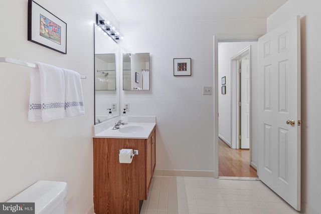 1451 CEDAR AVE, Mclean, VA 22101