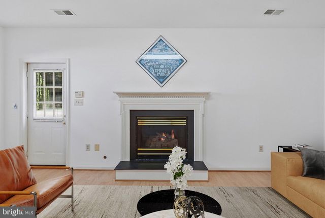 1451 CEDAR AVE, Mclean, VA 22101