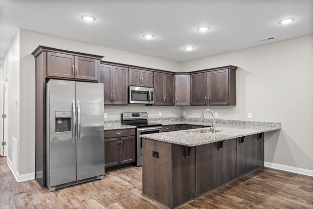 1176 Meadowhill Ln Unit B, Clarksville, TN 37043