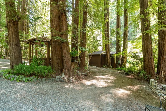 7001 Lucas Valley Rd, Nicasio, CA 94946