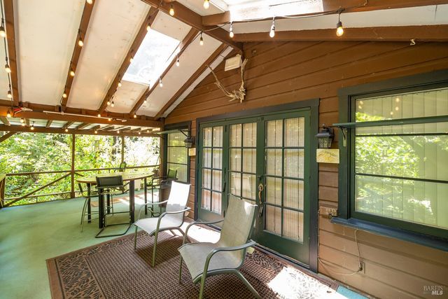 7001 Lucas Valley Rd, Nicasio, CA 94946