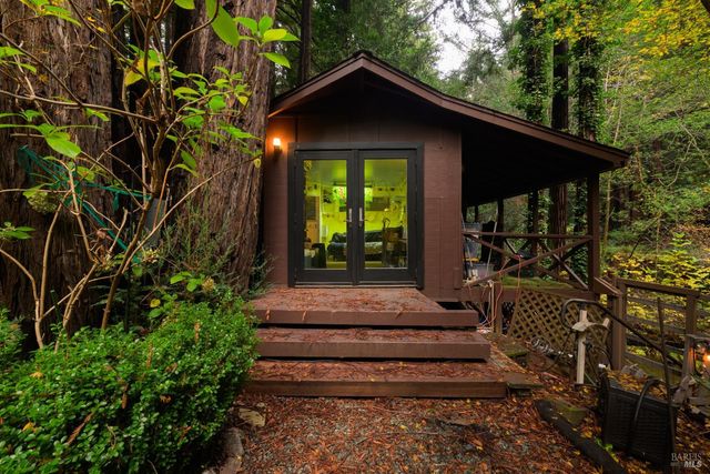 7001 Lucas Valley Rd, Nicasio, CA 94946