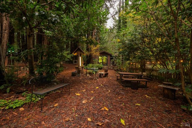 7001 Lucas Valley Rd, Nicasio, CA 94946