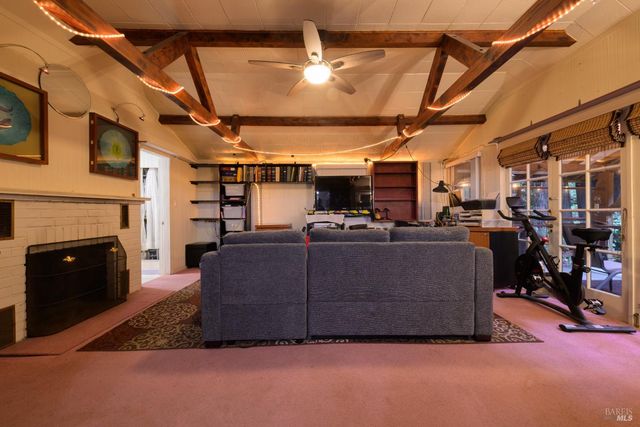 7001 Lucas Valley Rd, Nicasio, CA 94946