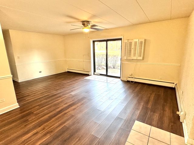 264 E Bailey Road C, Naperville, IL 60565