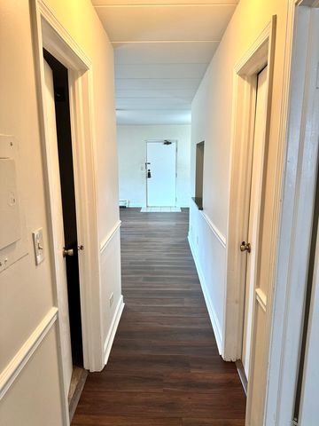 264 E Bailey Road C, Naperville, IL 60565