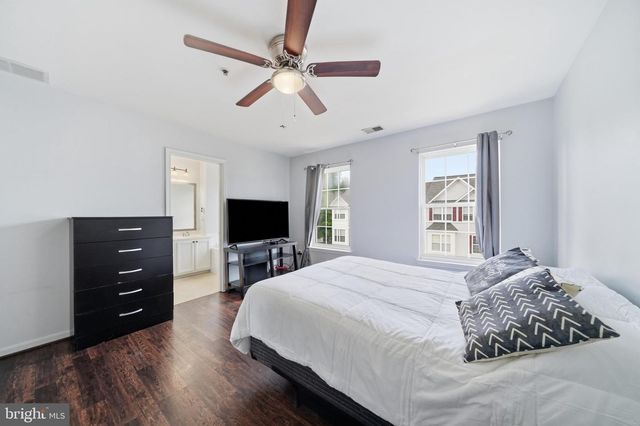 4107 APPLE LEAF CT, Pasadena, MD 21122