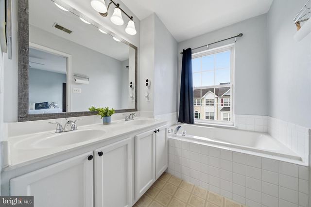 4107 APPLE LEAF CT, Pasadena, MD 21122