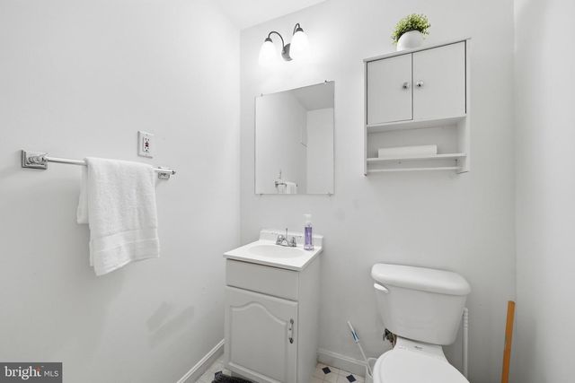 4107 APPLE LEAF CT, Pasadena, MD 21122