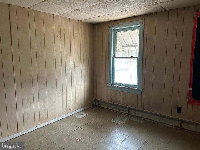 45-47 S MARKET ST, Shamokin, PA 17872